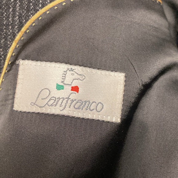 WOW! Vintage ‘80’s men’s Italian pinstripe blazer - Picture 9 of 10